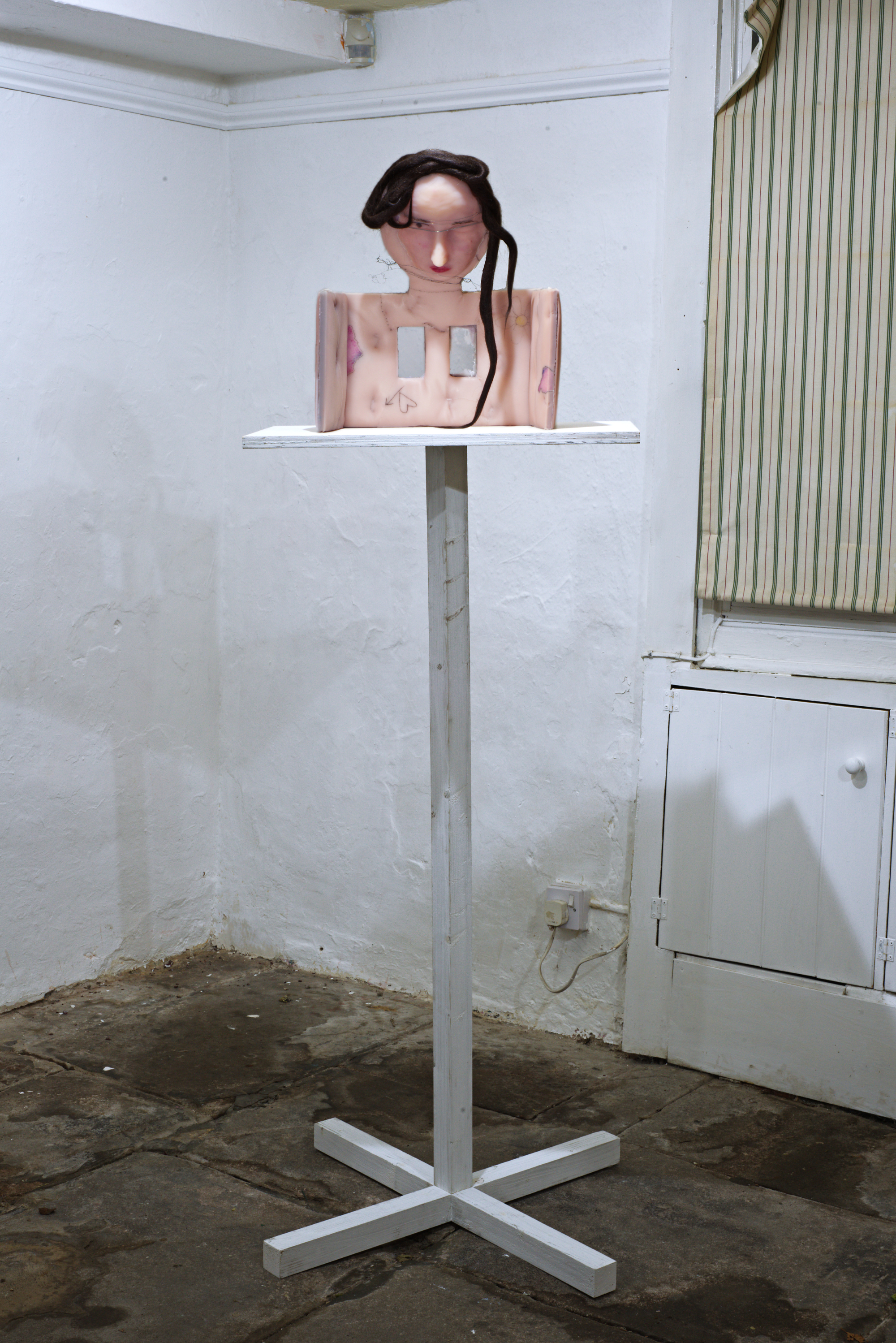 Poupak Sarah Shoughi, Birdfeeder 1 (2022)